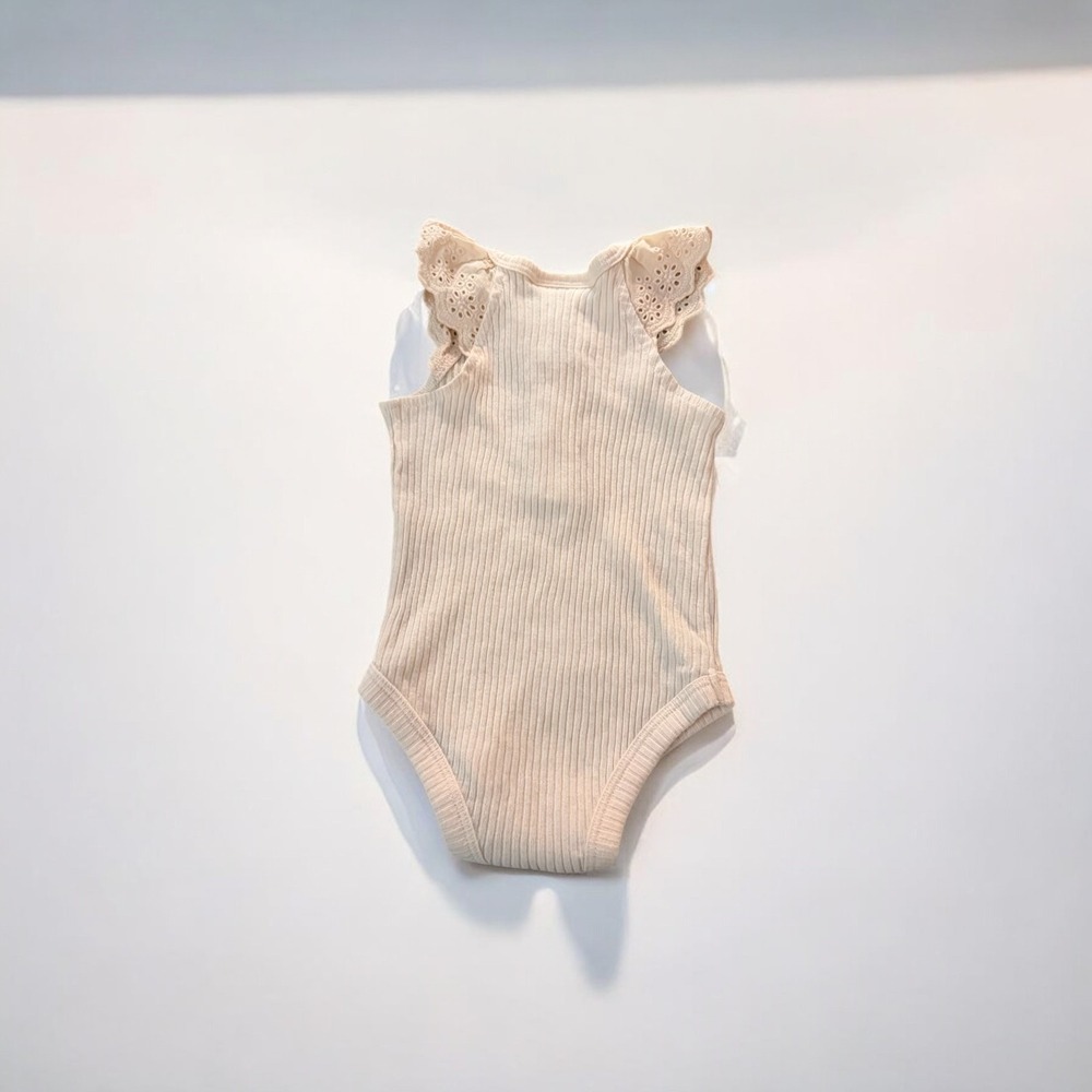 Nicole Miller New York Baby Outfit 6/9 Months - Picture 2 of 3